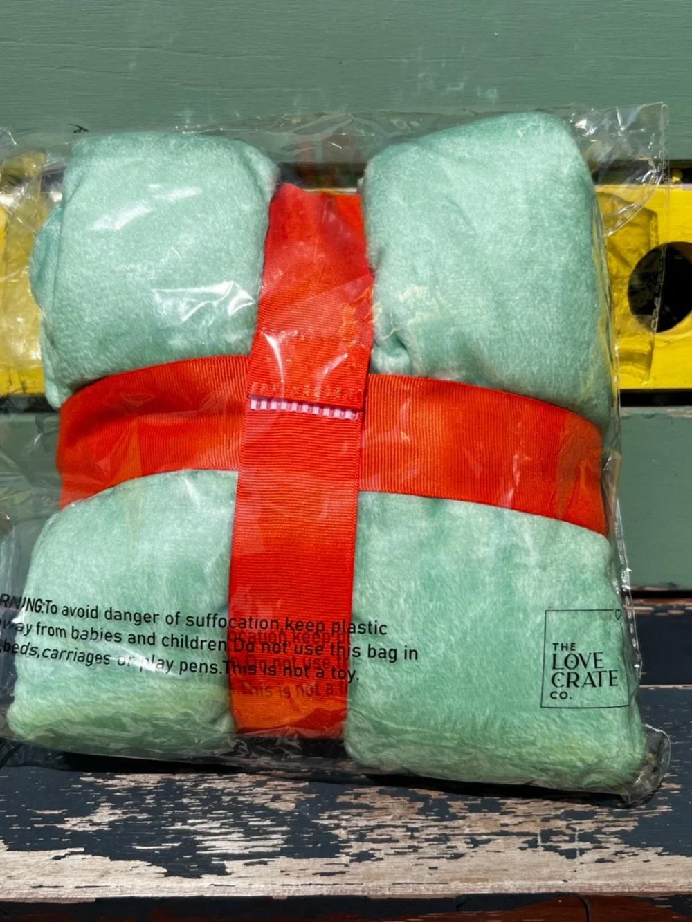 NEW IN BAG The Love Crate Lime Green Blanket